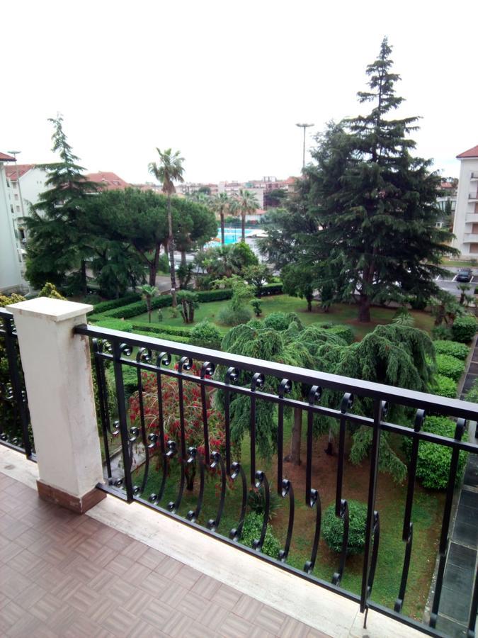 Condominio Ariazzurra S. Bart. Сан-Бартоломео-аль-Маре Экстерьер фото